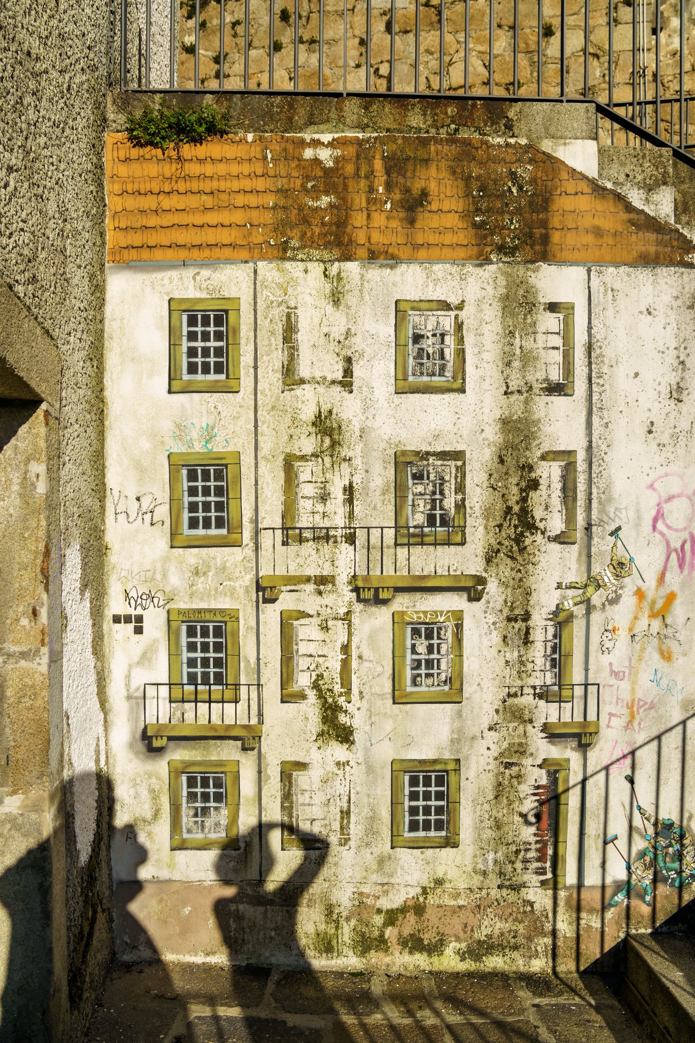Wandgemälde an der Escadaria da Tv. de Cândido dos Reis in Vila Nova de Gaia